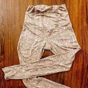 olympia high-wasted active leggings